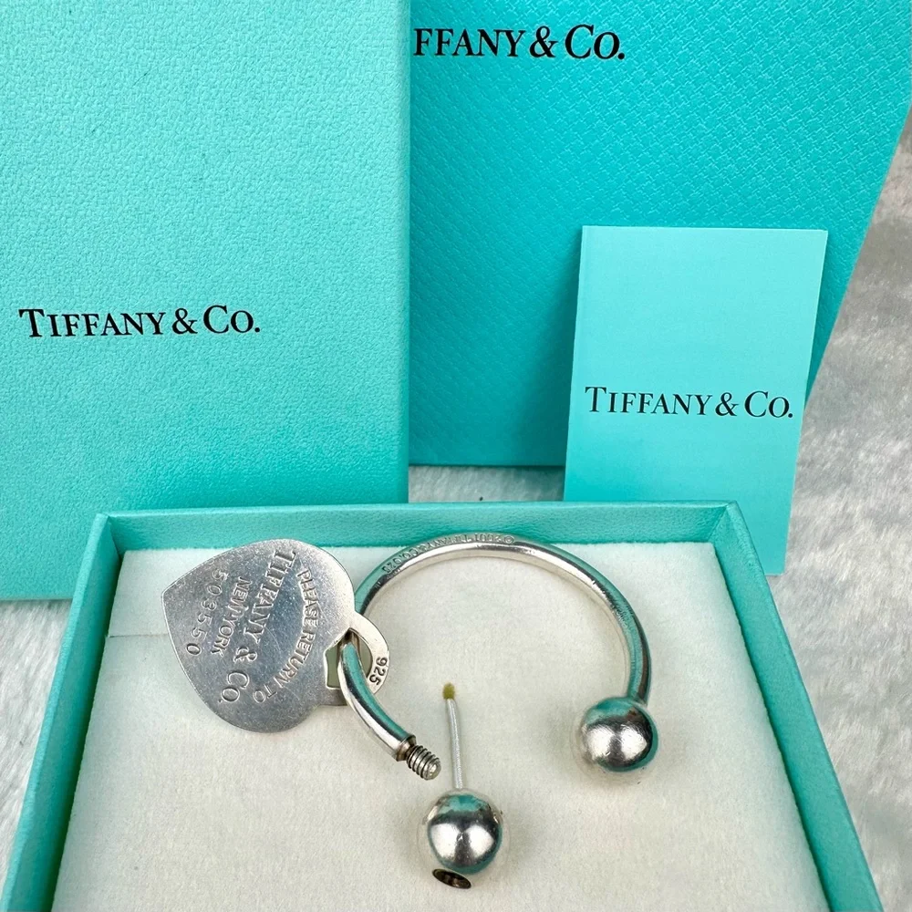 Tiffany & Co 925 Silver Keyring Charm VERY NICE. GREAT GIFT IDEA! - Picture 7 of 8
